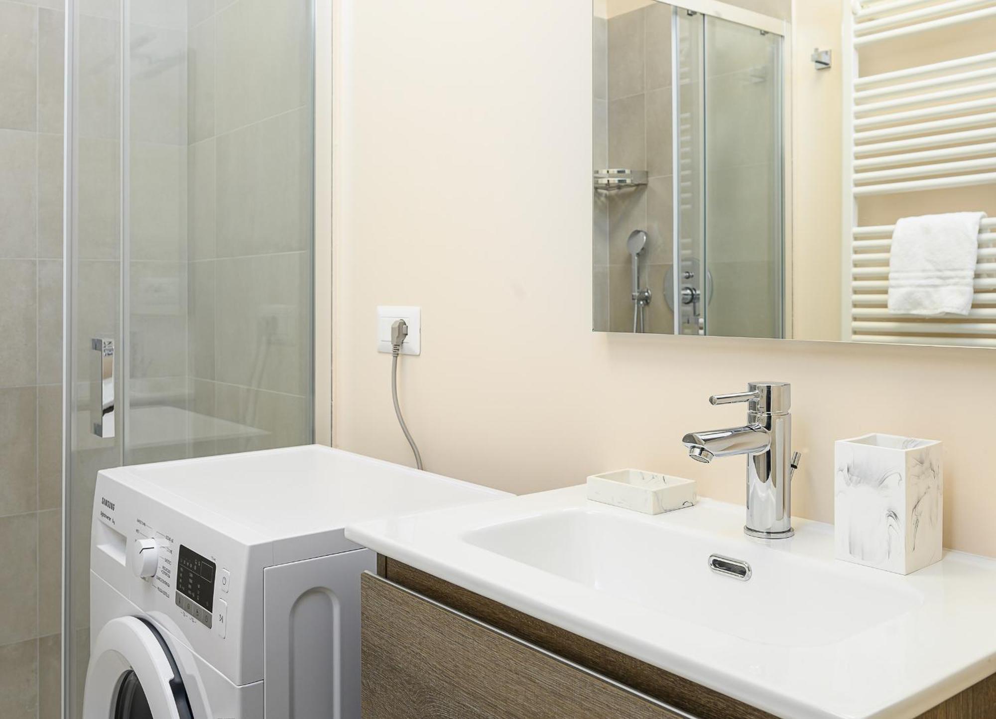 Suites In Porta Garibaldi & Chinatown - City Center Well Connected Milano Exterior foto
